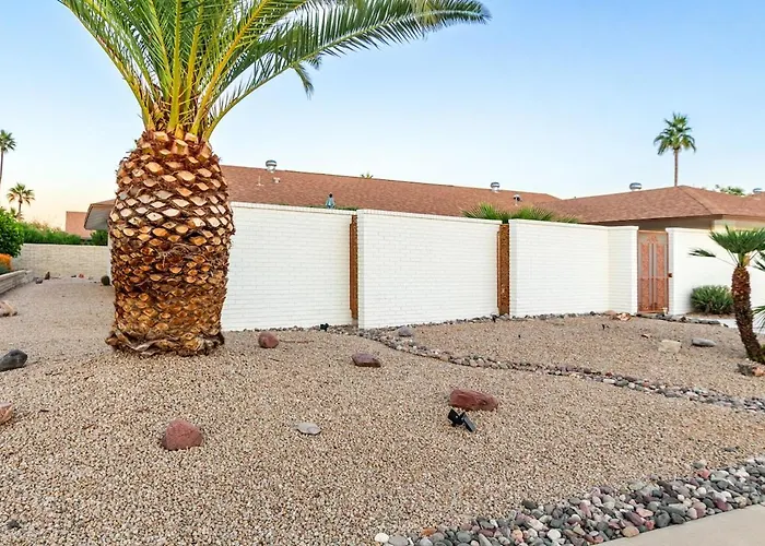 Quaint Abode I 1 Bedroom Ensuite, Patio, Sunsets *