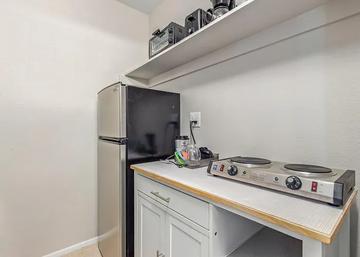 Quaint Abode I 1 Bedroom Ensuite, Patio, Sunsets * Sun City West