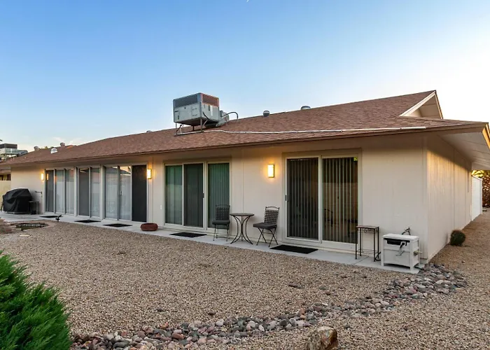 Quaint Abode I 1 Bedroom Ensuite, Patio, Sunsets