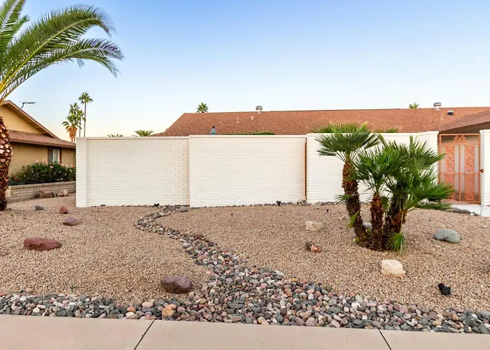 Quaint Abode I 1 Bedroom Ensuite, Patio, Sunsets Sun City West